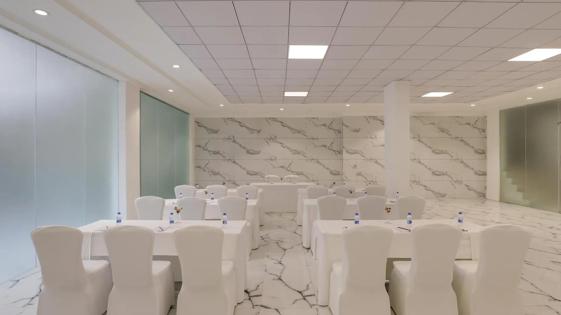 Hotel The Hoften Sukh Vasa, Sector 51 Gurgaon