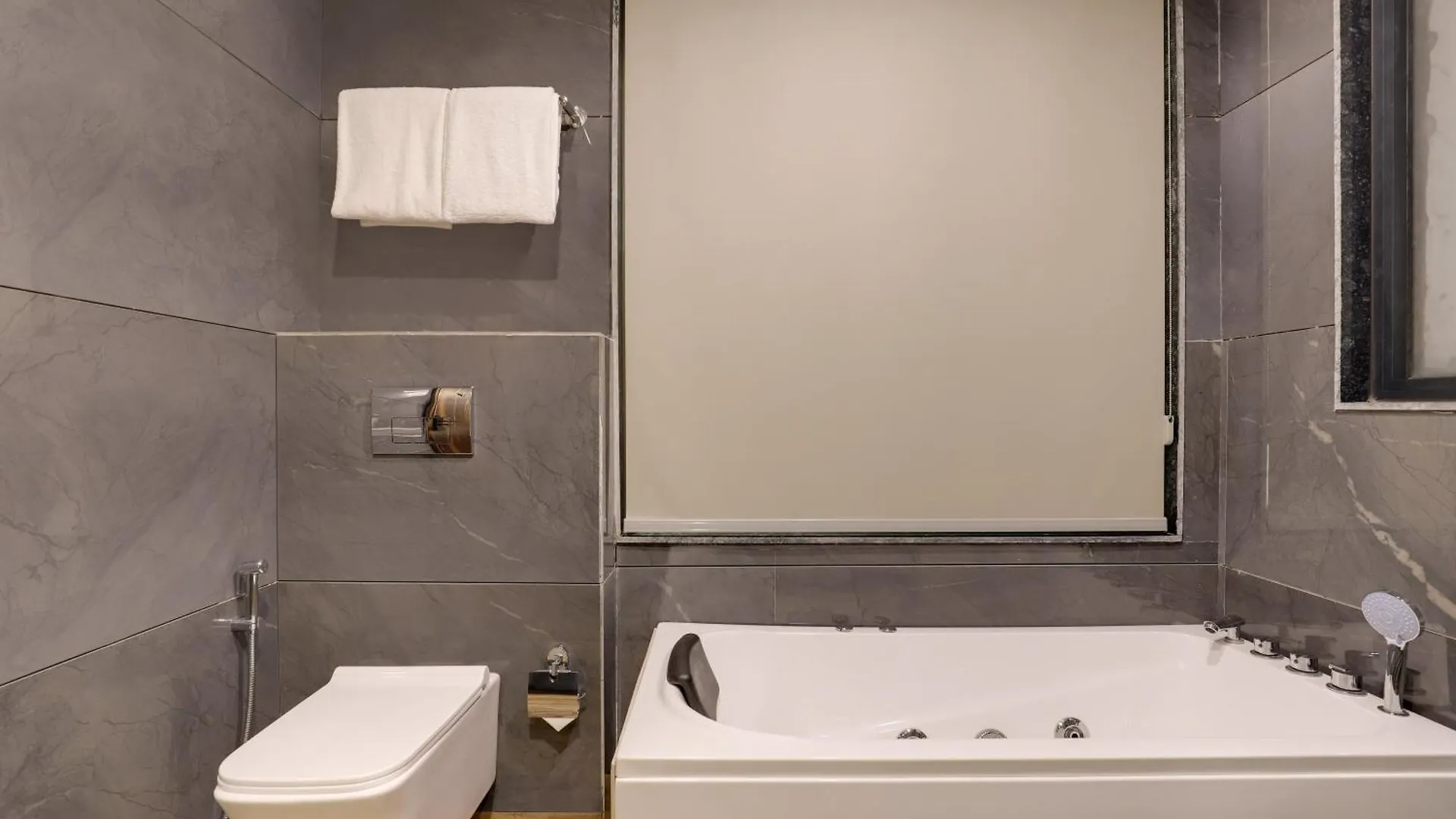 *** Hotel The Hoften Sukh Vasa, Sector 51 Gurgaon Inde